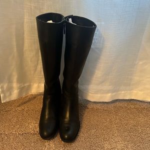 Cole Haan black leather riding boots in excellent condition! EUC size 7.5